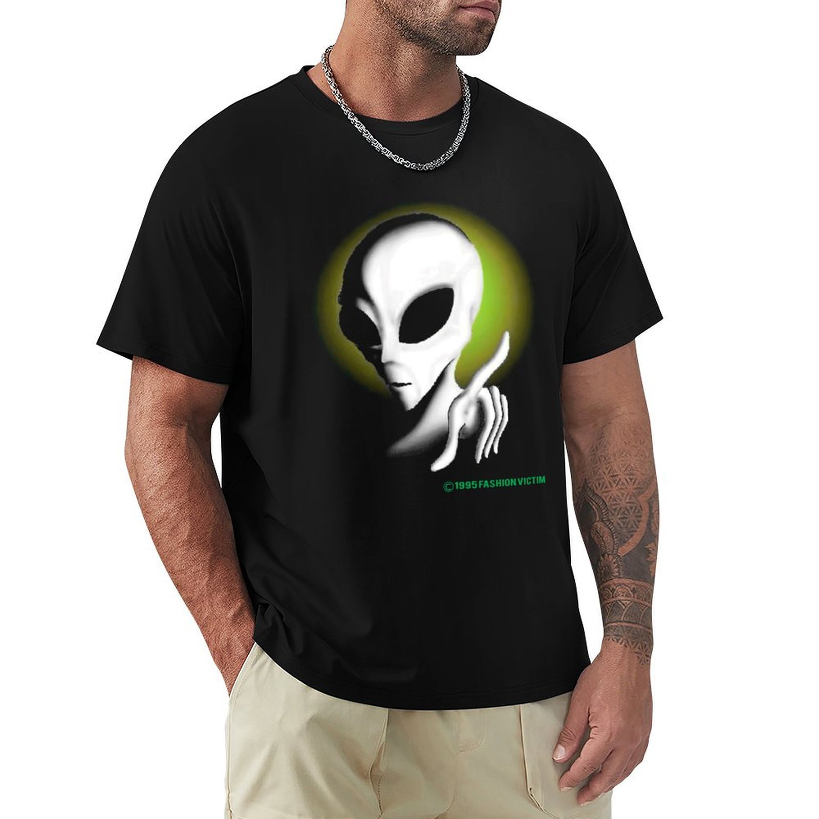 Vintage Fashion Victim - 1995 ALIEN Kaos Vintage Glow In