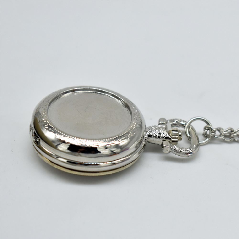 Kalung Liontin Jam Saku Logam  - Vintage Fashion Outfit ulasan dan harga