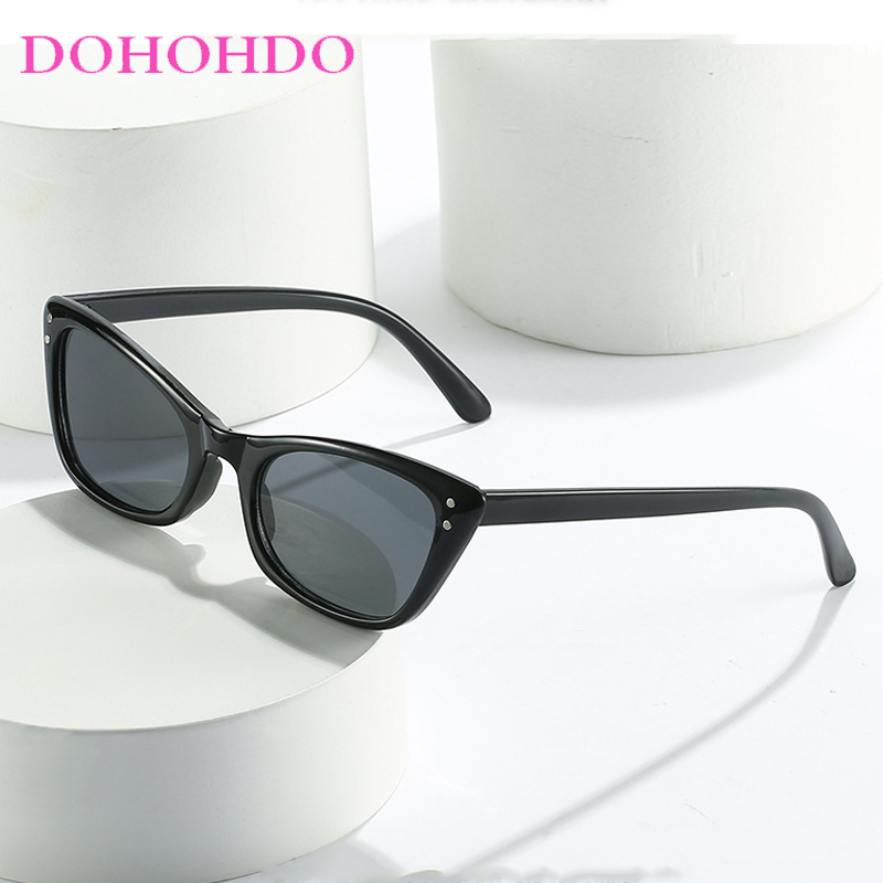 Kacamata Hitam Mata Kucing Kec - Vintage Fashion Photography ulasan dan harga